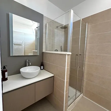 Aptments3 - Real Estate Solutions Lägenhet *